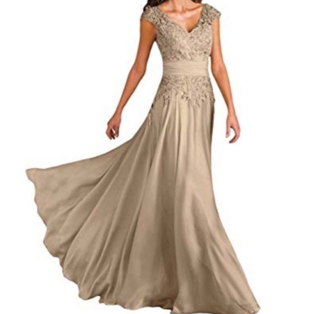 Dannifore Lace Appliqué Embellished Formal Dress